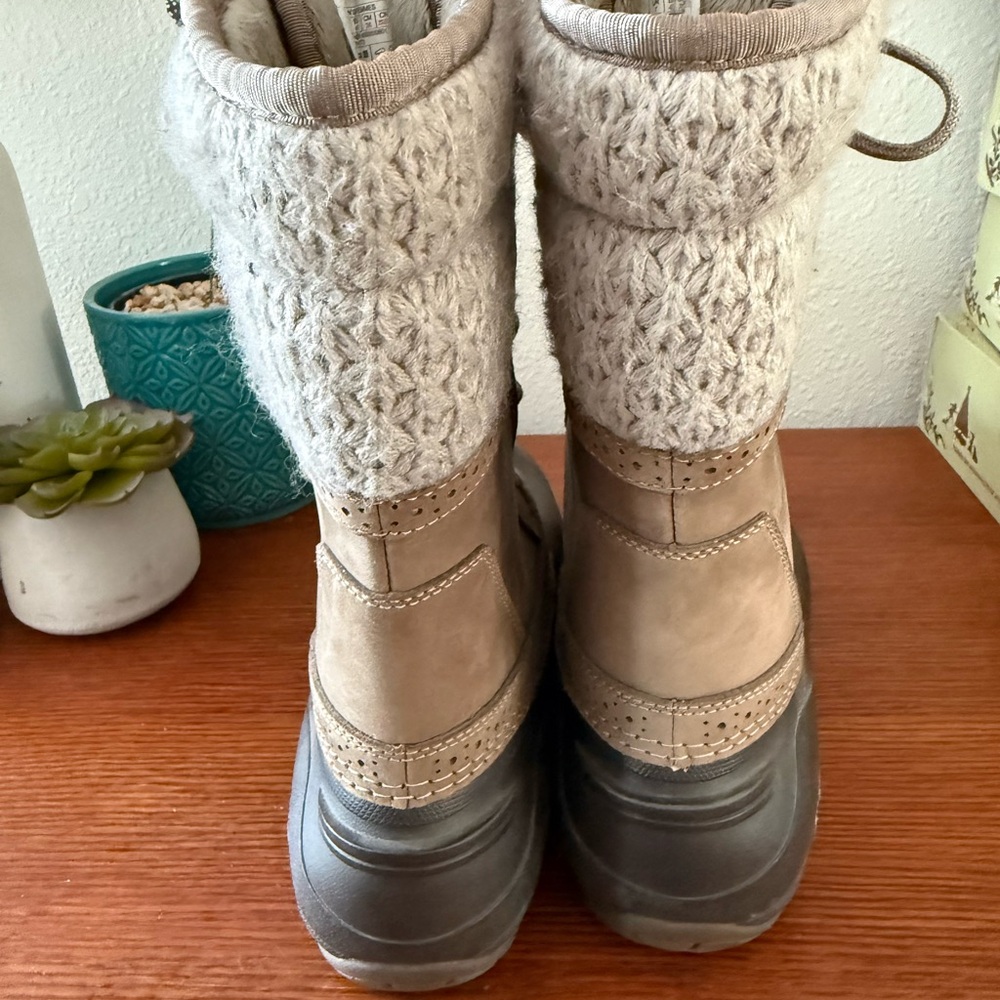 The North Face Women's Shellista Boots - Picture 3 of 6
